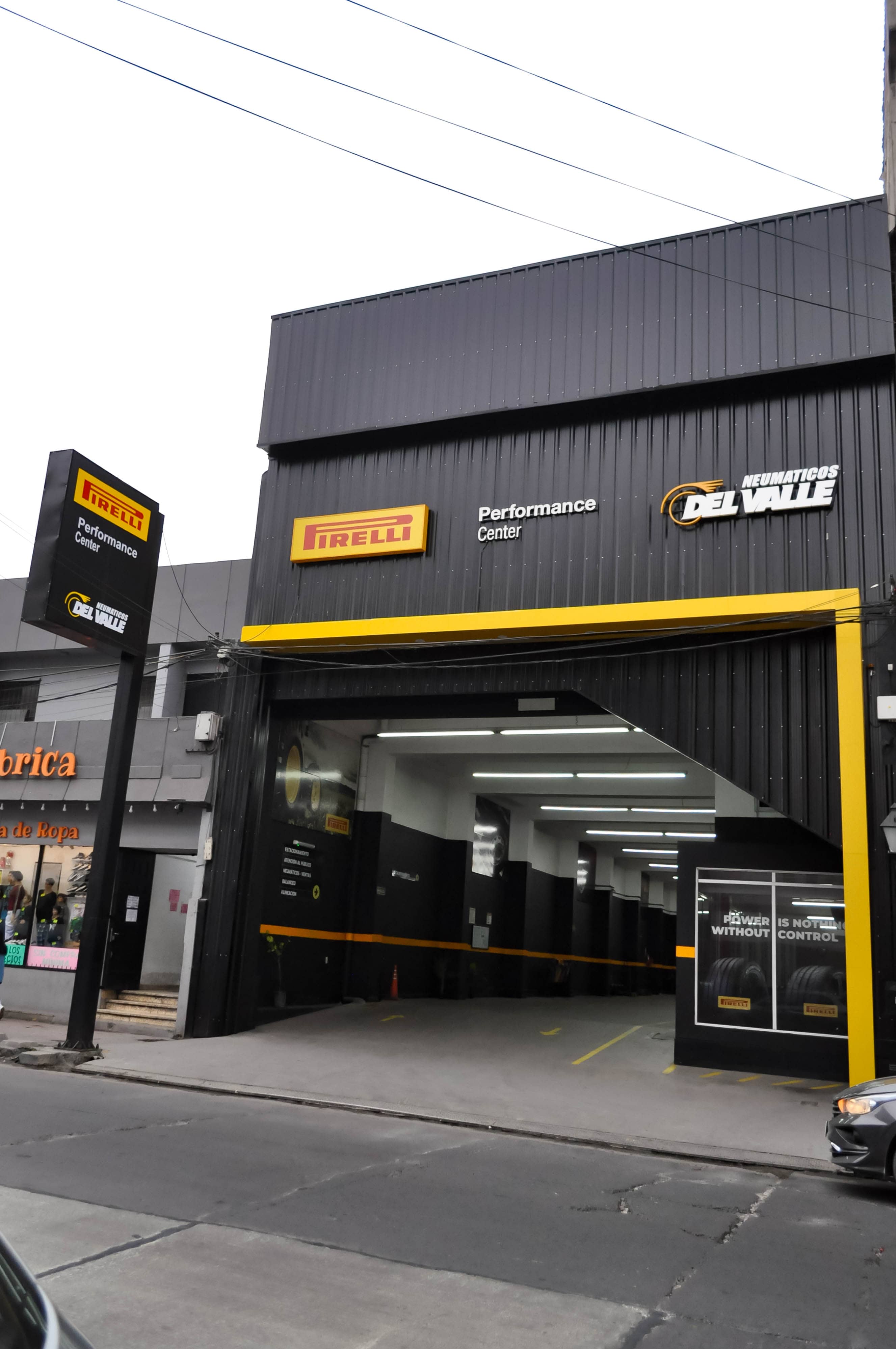 Local Neumáticos del Valle